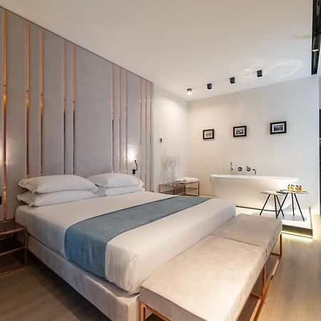 Agra Suites Naples Extérieur photo